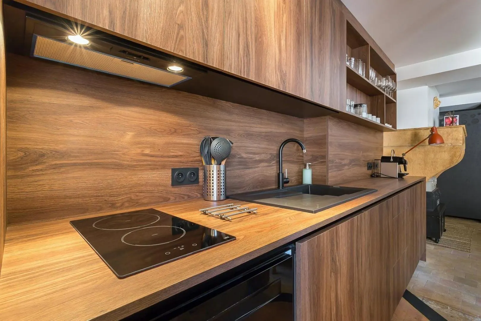 Havane - Furnished Apartment - Downtown ליון
